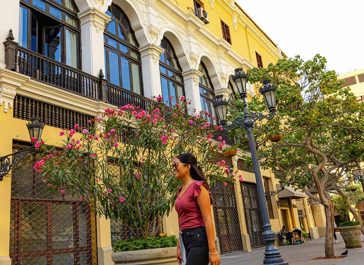 Pasaje Santa Rosa en el Centro de Lima
