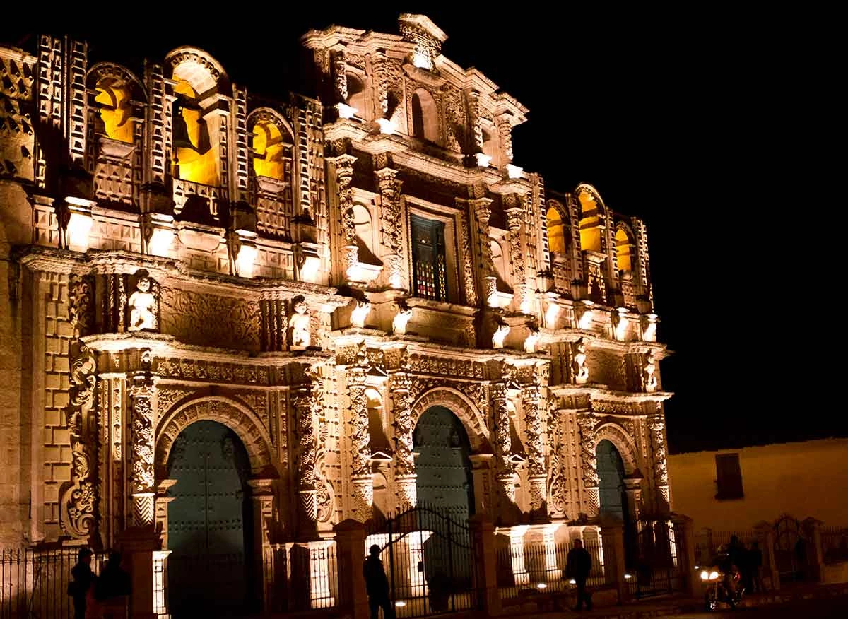 Catedral de Cajamarca en la Plaza de Armas de la ciudad.