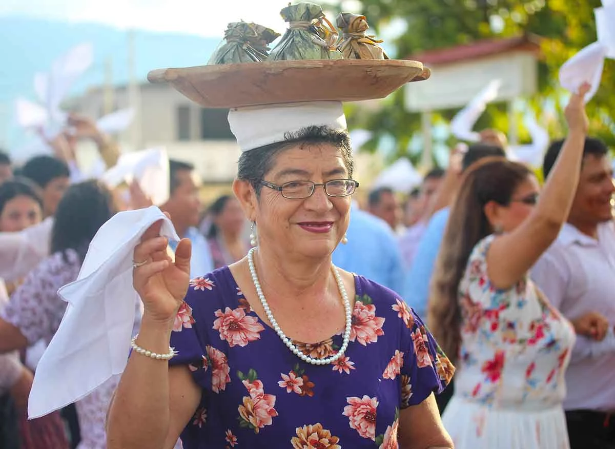 Comparsas durante la Fiesta de San Juan en Moyobamba