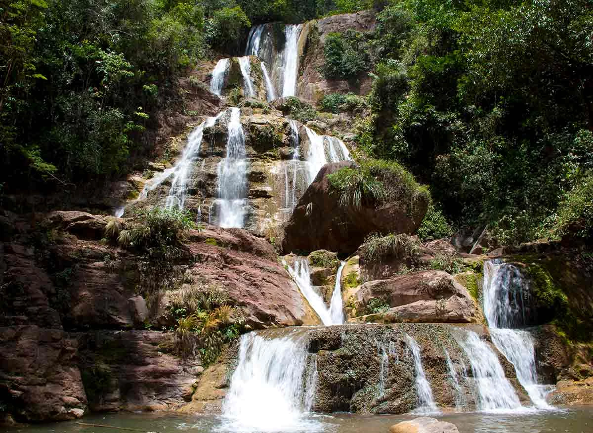 Catarata Bayoz del distrito de Perené