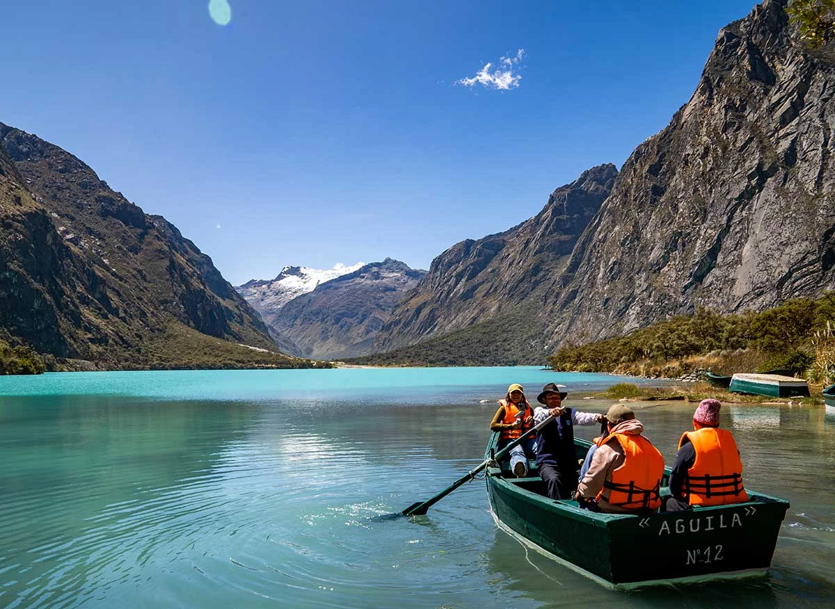 Laguna Chinancocha, quebrada Llanganuco