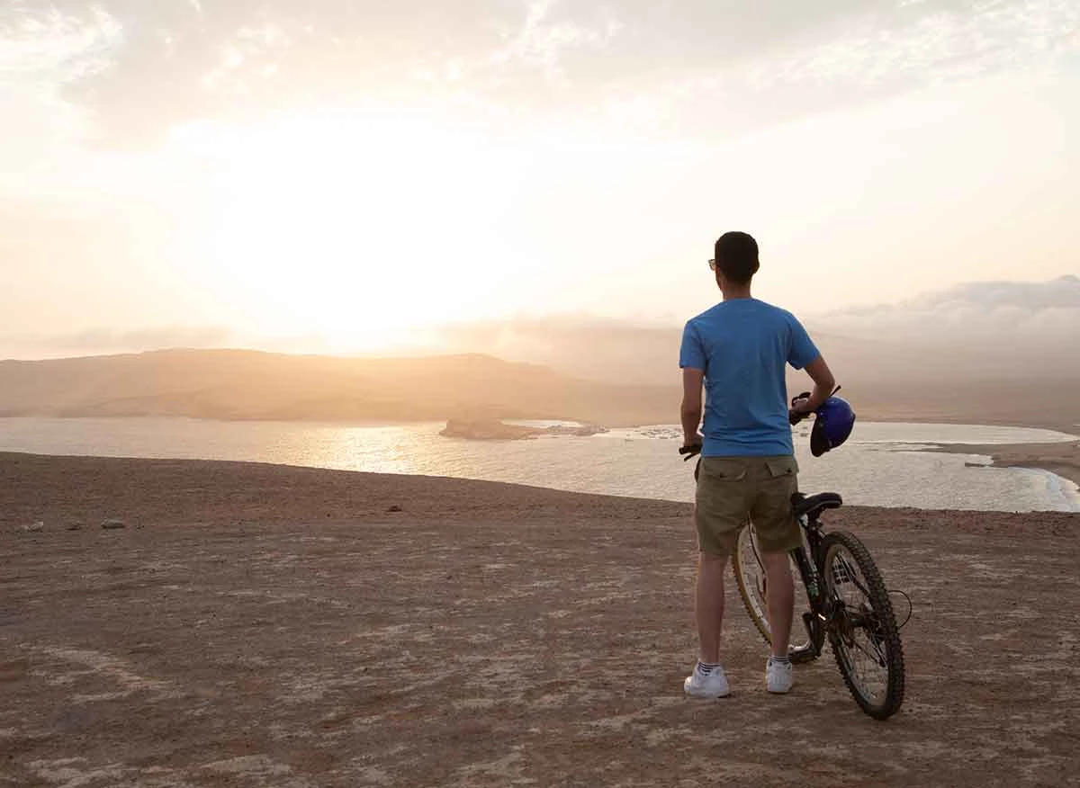 Paseo en bicicleta en la Reserva Nacional de San Fernando, Ica