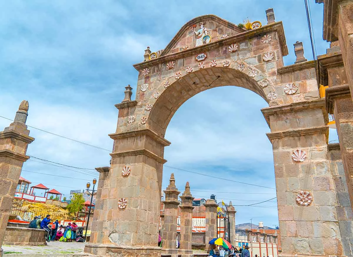 Arco Deustua en Puno