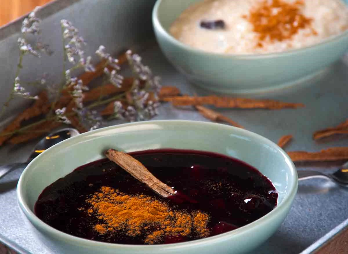 Mazamorra morada y arroz con leche.
